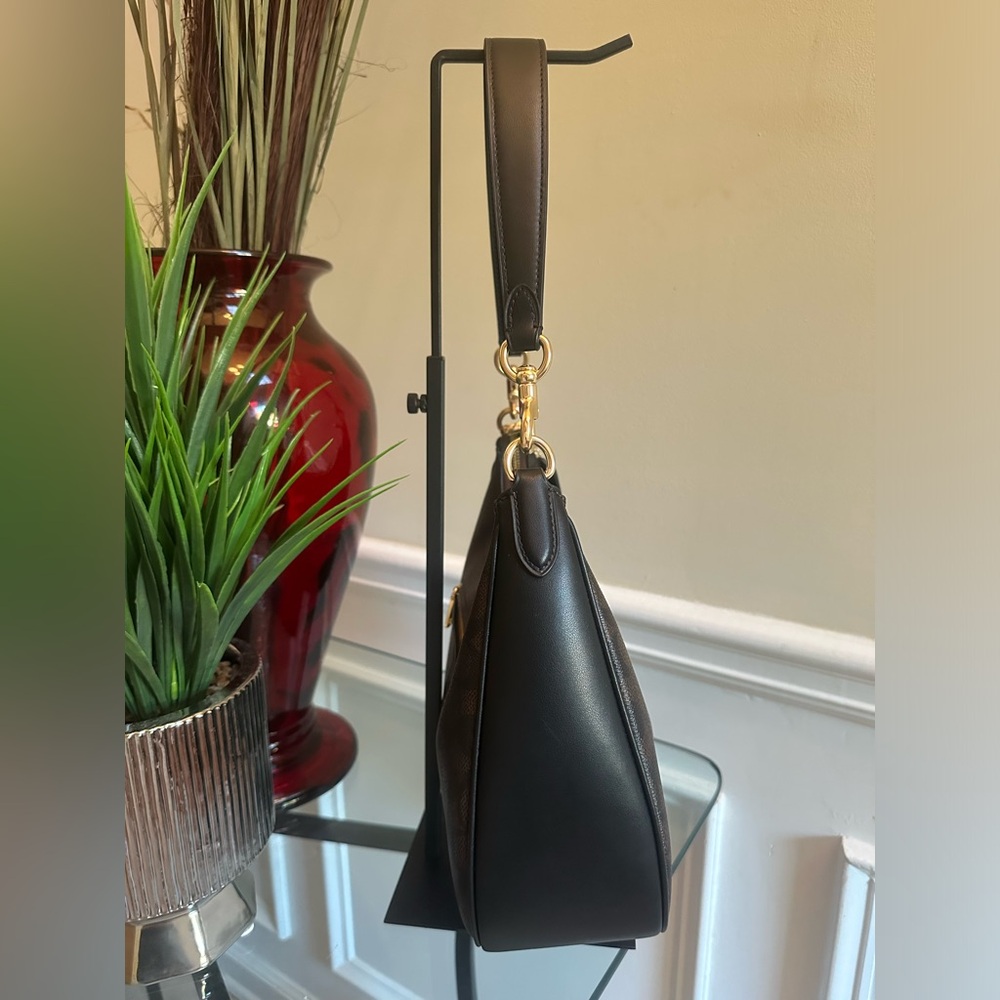 🌹BEAUTIFUL Coach • Teri Signature Leather Canvas Monogram Hobo Bag • EUC - Picture 4 of 15